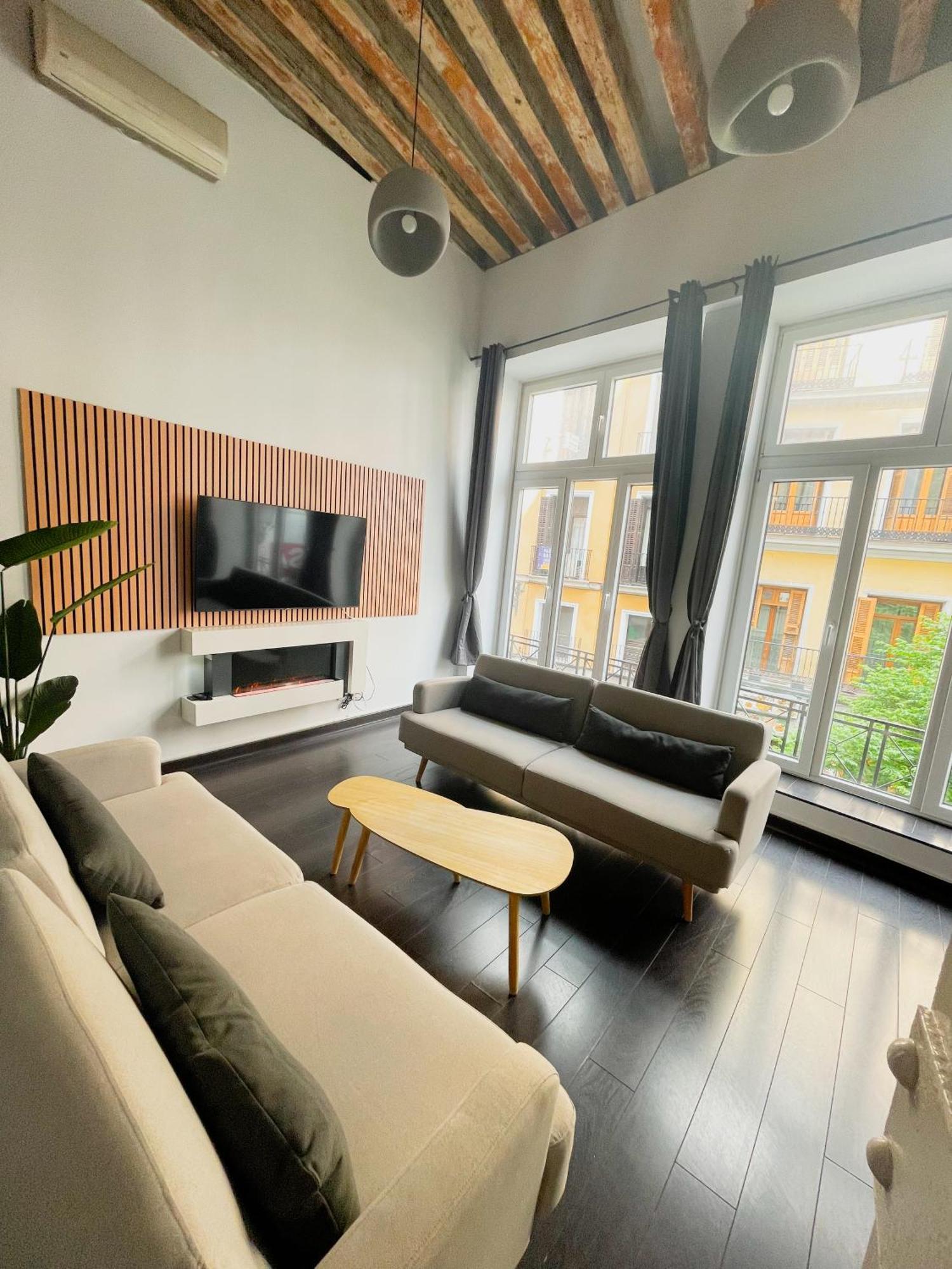 Carretas Duplex Exterior Derecha Διαμέρισμα Μαδρίτη Εξωτερικό φωτογραφία